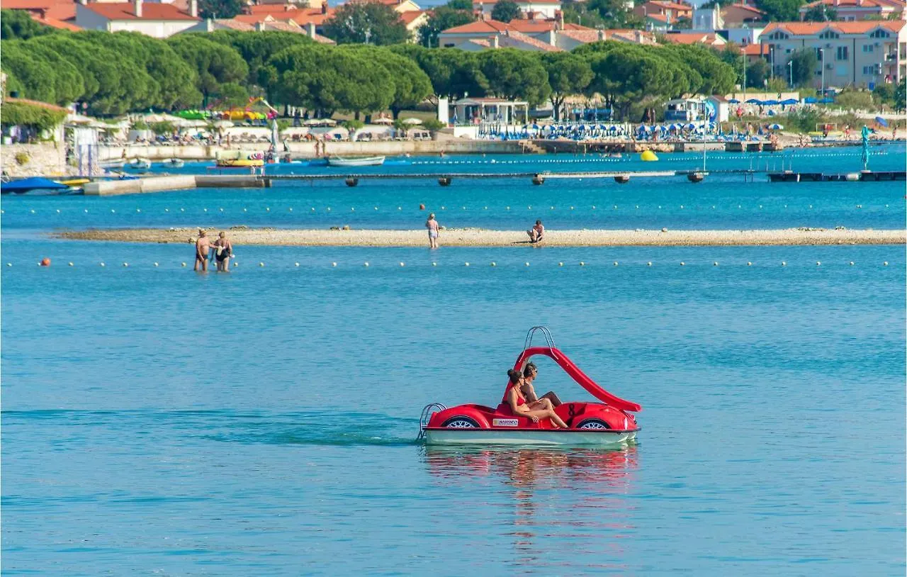 Holiday home Nice Home In Medulin With Outdoor Swimming Pool
