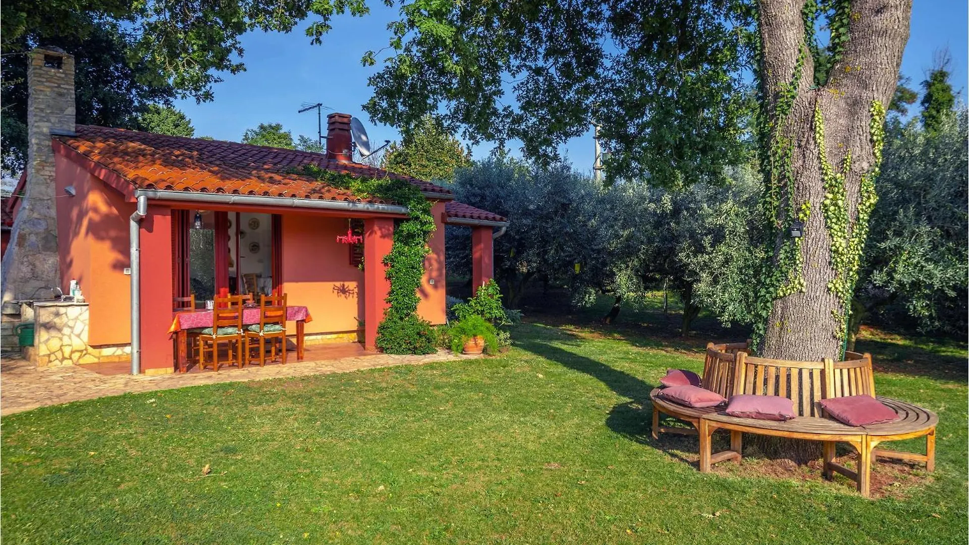 Nice Home In Medulin With Outdoor Swimming Pool
