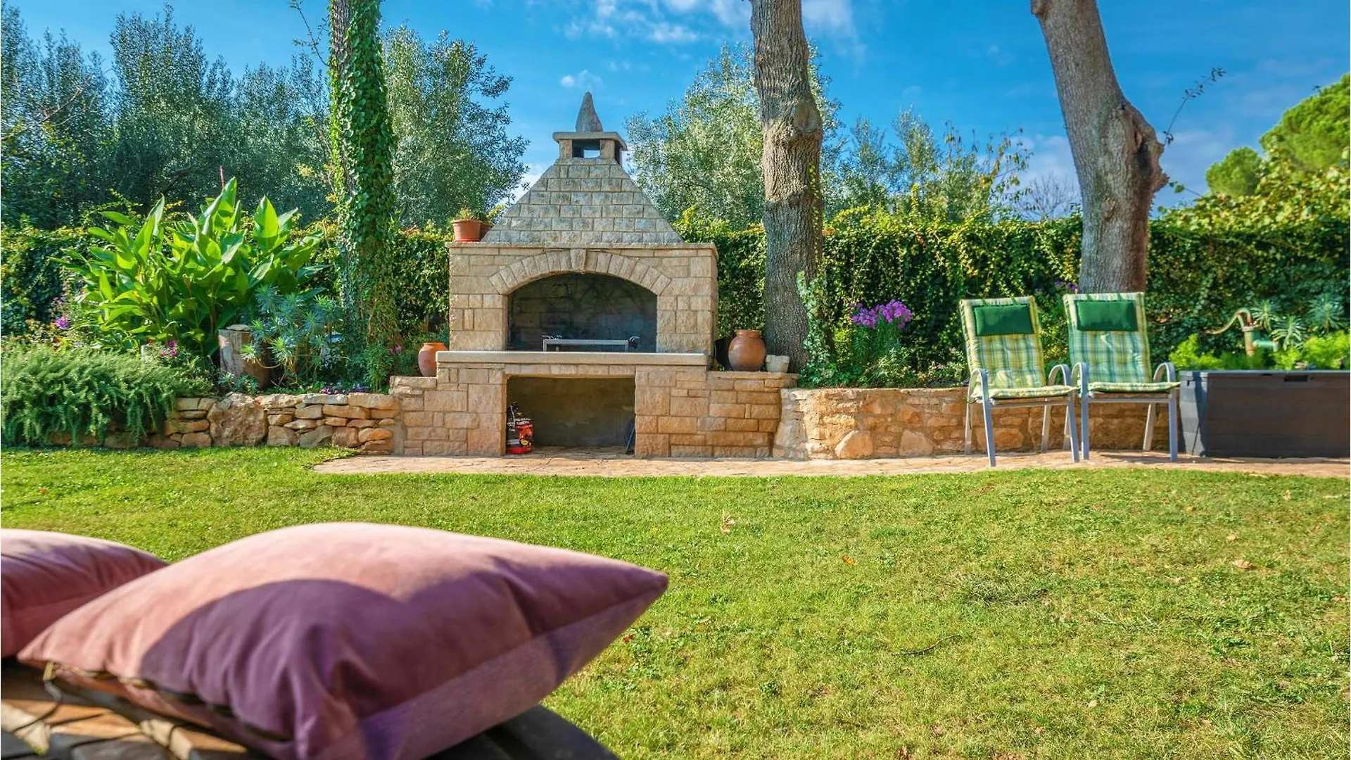 Nice Home In Medulin With Outdoor Swimming Pool 0*,